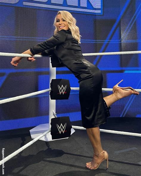 wwe natalya nudes|Natalya Neidhart nude pictures